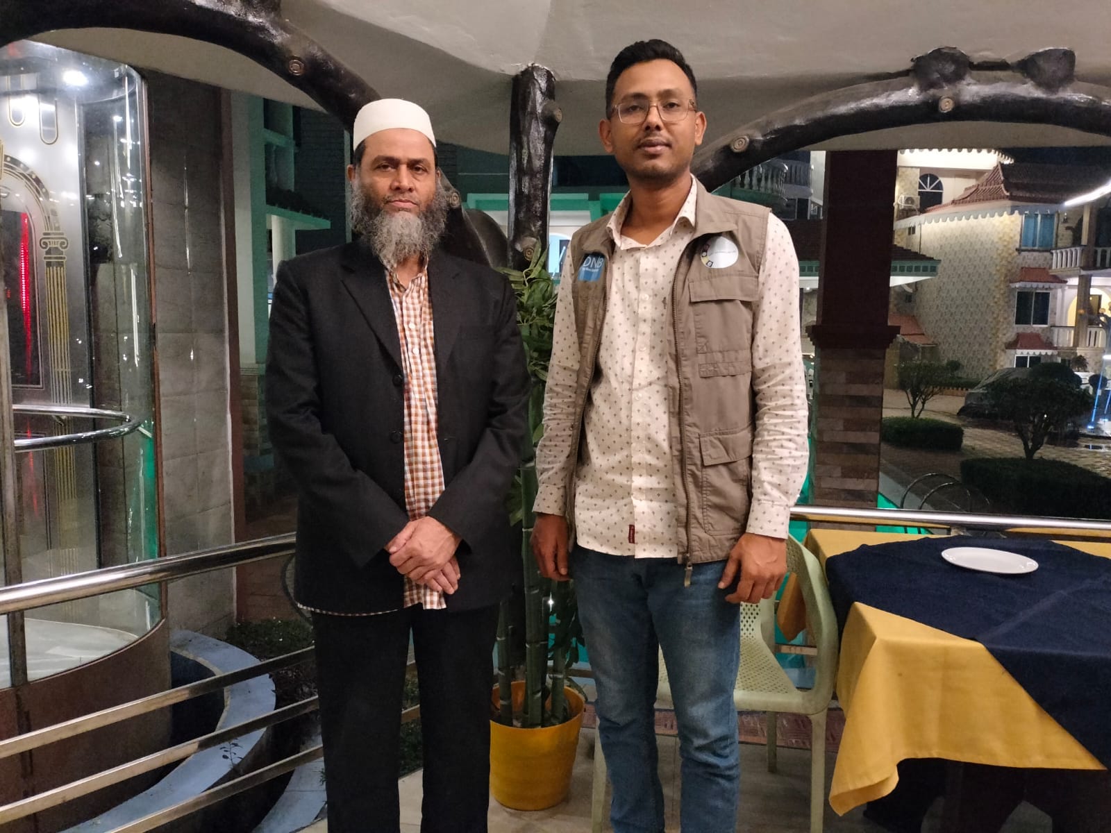 সকল প্রশংসাই মহান প্রতিপালকের প্রতি