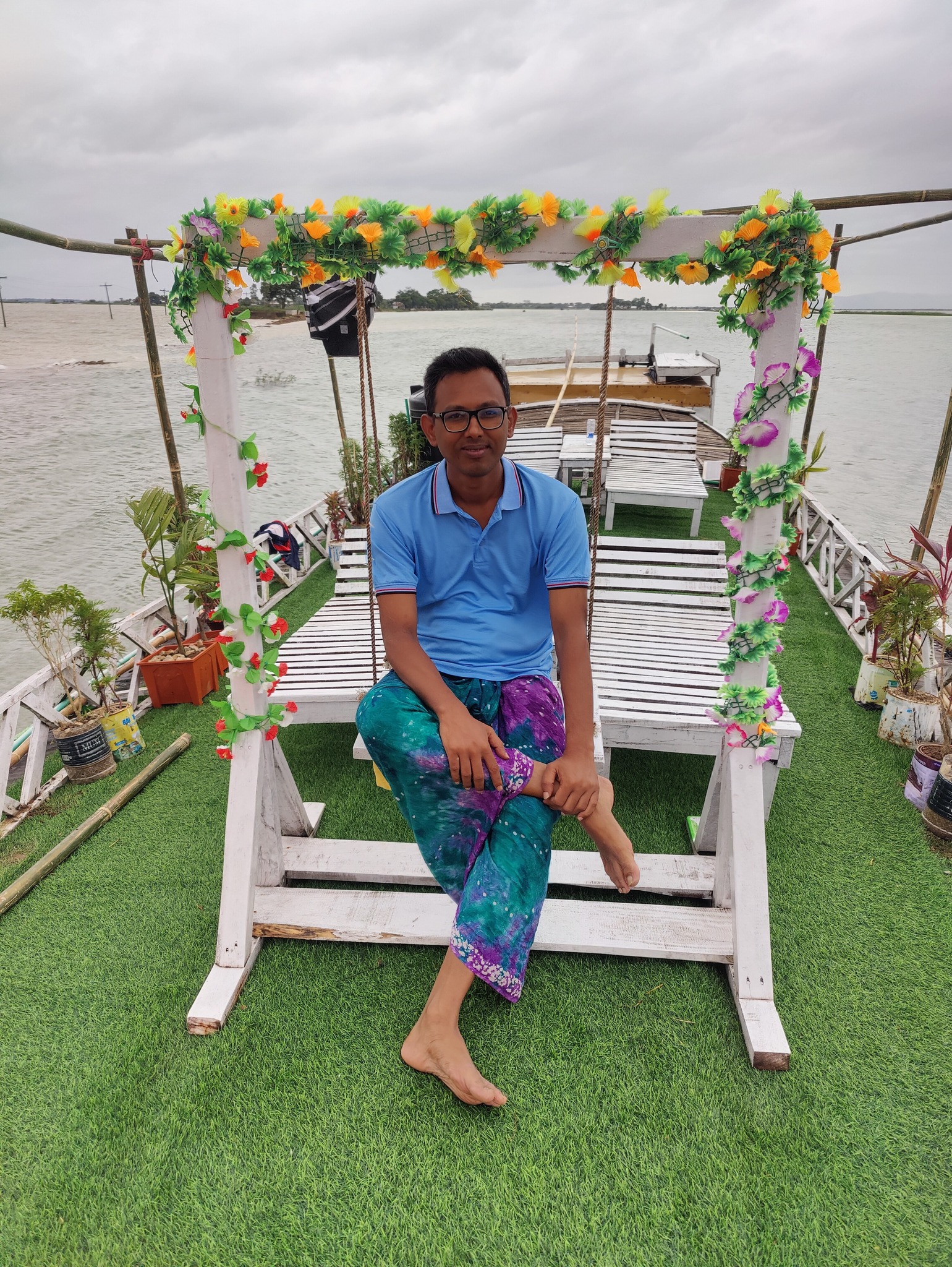 জীবনে রোমাঞ্চকর অভিজ্ঞতা,অনুভূতির প্রয়োজন আছে।।