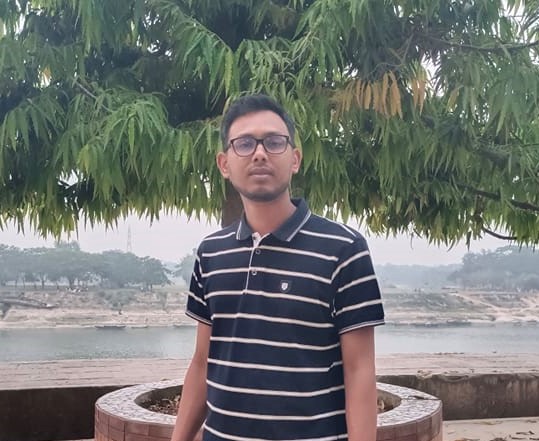 তথ্য প্রযুক্তিতে অভিজ্ঞ দিক নির্দেশক,দক্ষ জনবল